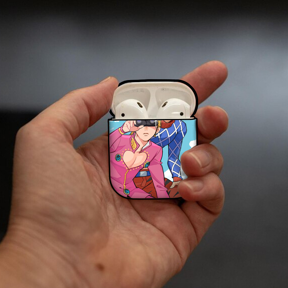 ジョジョの奇妙な冒険 JoJo's Bizarre Adventure AirPods 第2世代保護ケース ハードシェル ブラック 耐衝撃・防指紋・カラビナ付き