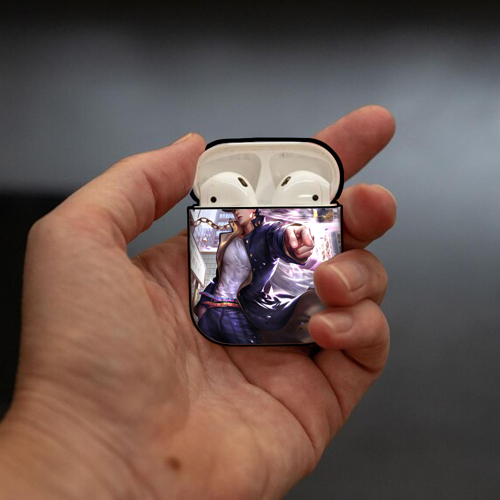 ジョジョの奇妙な冒険 JoJo's Bizarre Adventure AirPods 第2世代保護ケース ハードシェル ブラック 耐衝撃・防指紋・カラビナ付き