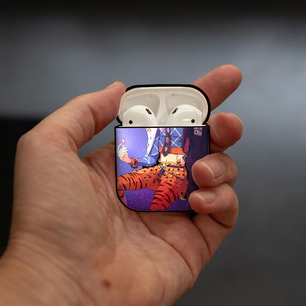 ジョジョの奇妙な冒険 JoJo's Bizarre Adventure AirPods 第2世代保護ケース ハードシェル ブラック 耐衝撃・防指紋・カラビナ付き