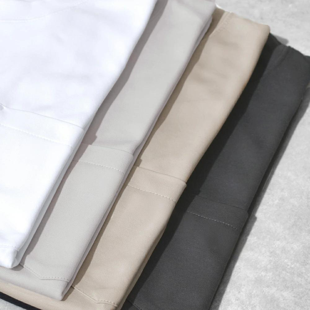 ジョジョの奇妙な冒険 Tonio Trussardi JoJo's Bizarre Adventure トニオ?トラッサルディ 綿100％半袖Tシャツ（フロントプリント）