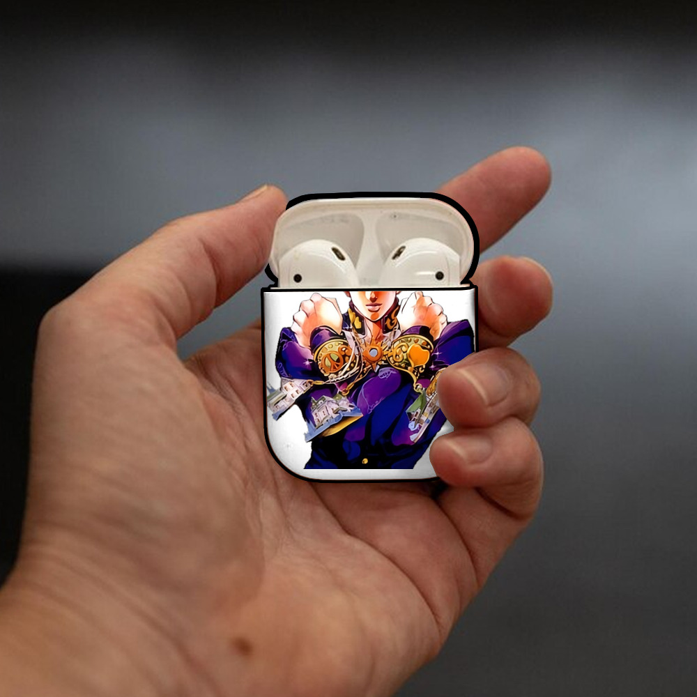 ジョジョの奇妙な冒険 ひがしかた じょうすけ JoJo's Bizarre Adventure Higashikata Josuke AirPods 第2世代保護ケース ハードシェル ブラック 耐衝撃・防指紋・カラビナ付き