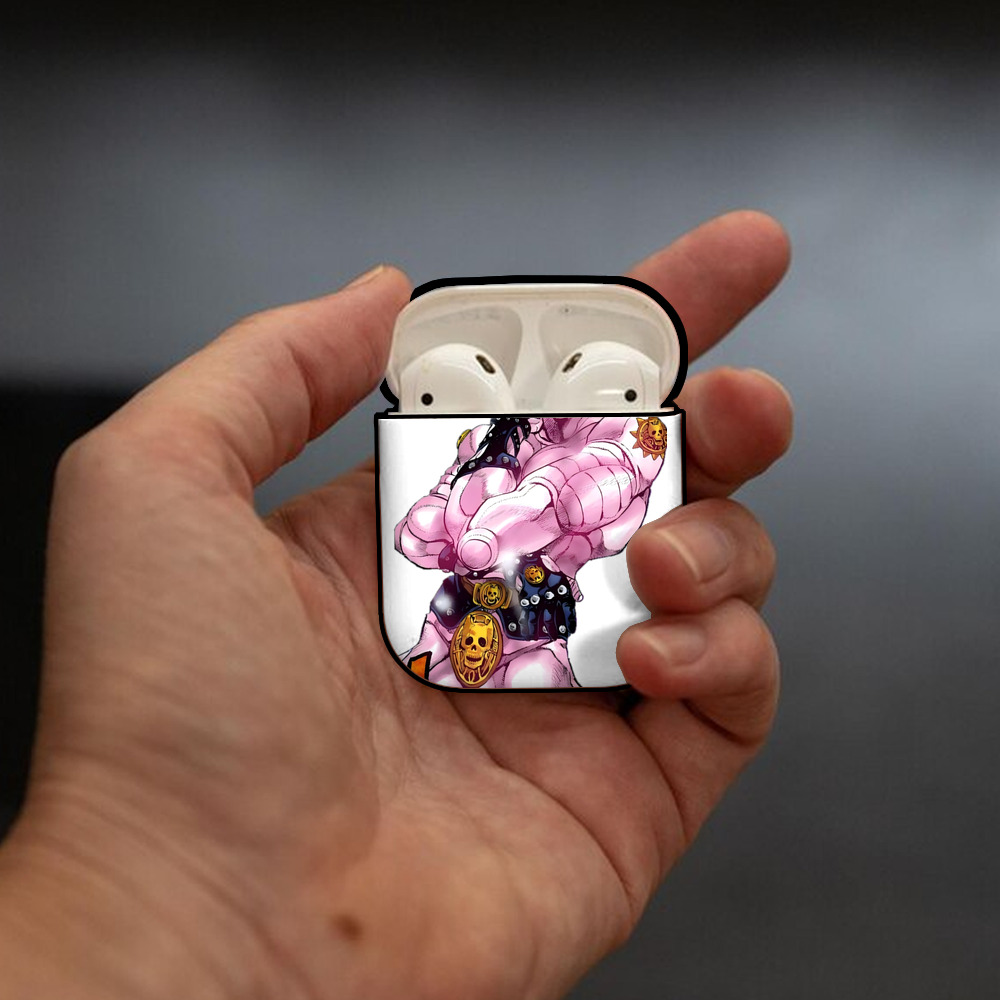 ジョジョの奇妙な冒険 きら よしかげ JoJo's Bizarre Adventure Kira Yoshikage AirPods 第2世代保護ケース ハードシェル ブラック 耐衝撃・防指紋・カラビナ付き
