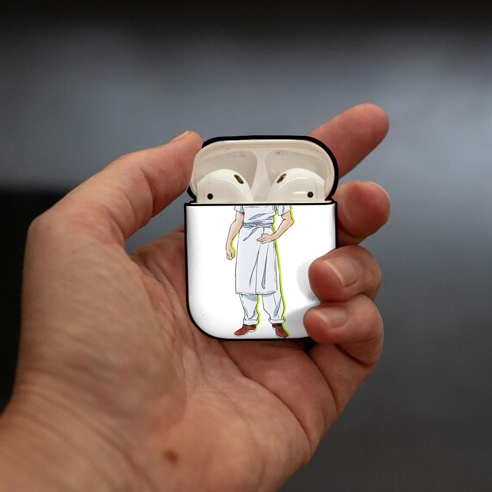 ジョジョの奇妙な冒険 Tonio Trussardi JoJo's Bizarre Adventure トニオ?トラッサルディ AirPods 第2世代保護ケース ハードシェル ブラック 耐衝撃・防指紋・カラビナ付き
