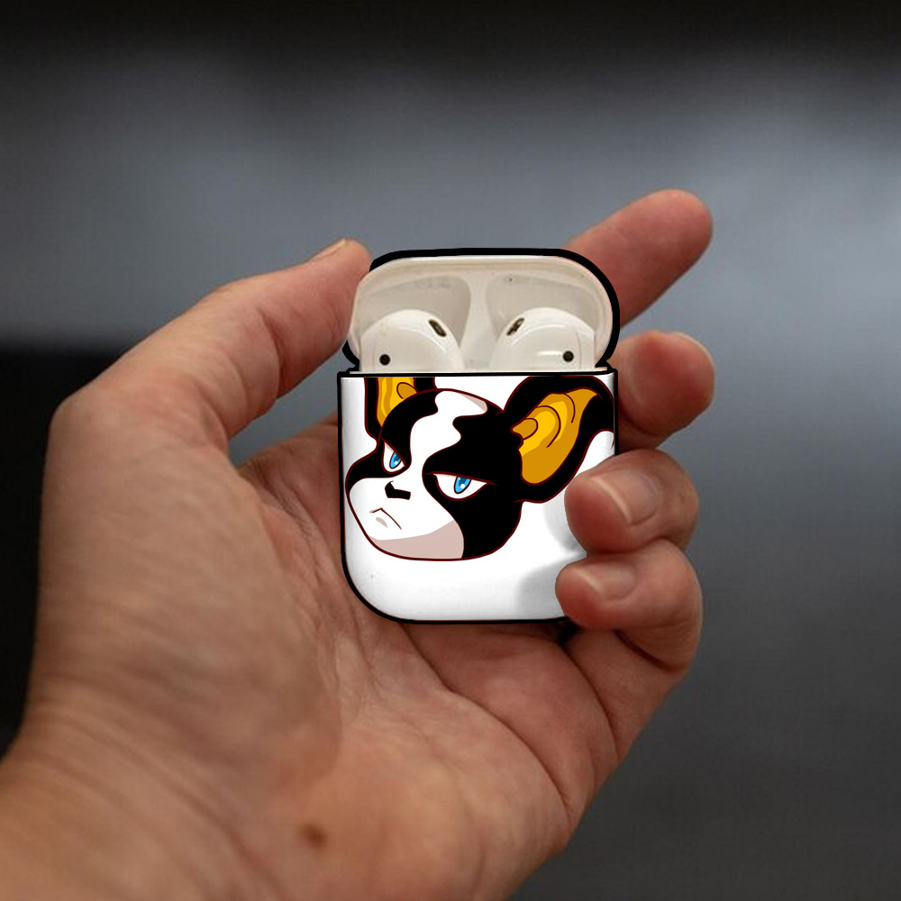 ジョジョの奇妙な冒険 イギー JoJo's Bizarre Adventure Iggy AirPods 第2世代保護ケース ハードシェル ブラック 耐衝撃・防指紋・カラビナ付き