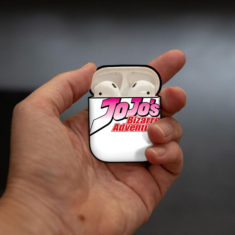 ジョジョの奇妙な冒険 JoJo's Bizarre Adventure AirPods 第2世代保護ケース ハードシェル ブラック 耐衝撃・防指紋・カラビナ付き